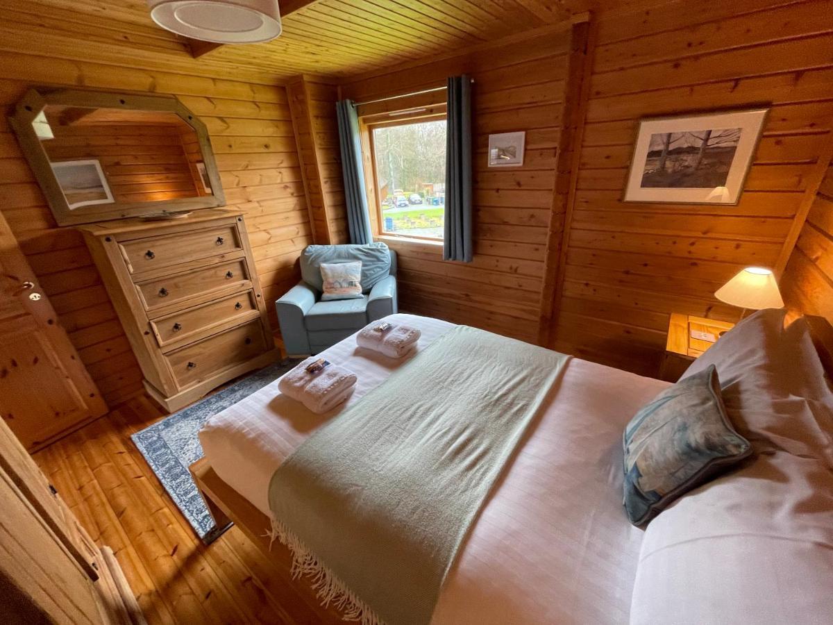 Luxury 3 Bedroom, 3 Bathroom Lodge With Hot Tub Llanbedr  Exteriér fotografie